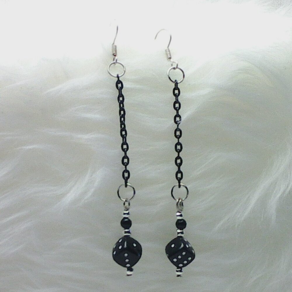 No189 Handmade earrings with 8mm acrylic dice